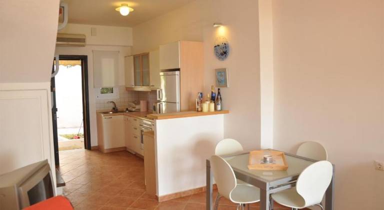 Fully equipped charming vacation home with garden | Beach nearby | Pets allowed — photo 3