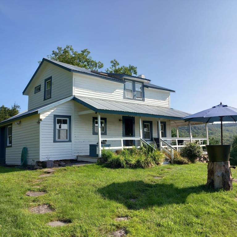 Farmhouse Claryville
