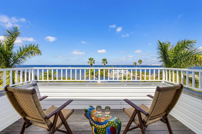 Family-oriented wonderful house with BBQ, private pool & garden | Beach view | Good for workation | Pets allowed — photo 3