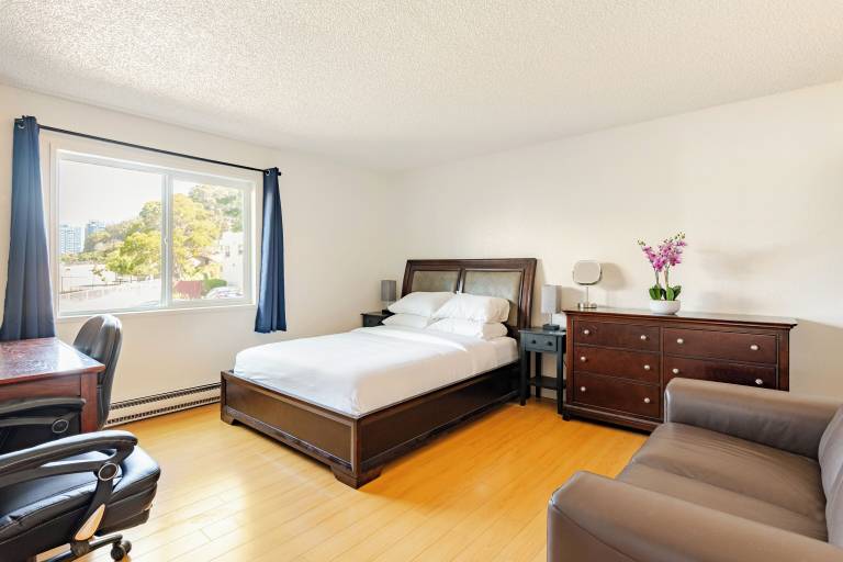 Apartment  Laurel Park