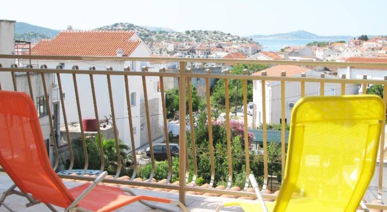Rental apartment with 3 rooms for 6 persons — photo 4