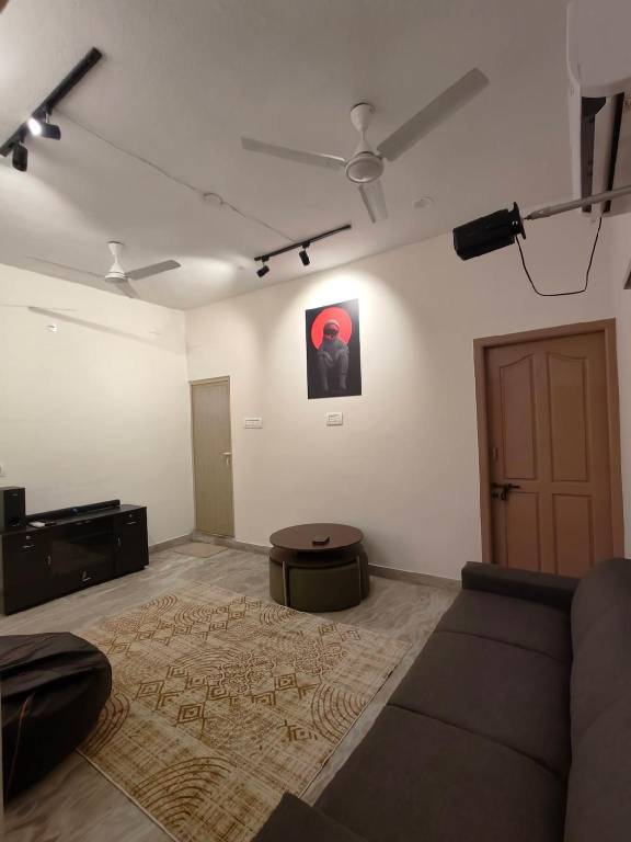 House Pallikaranai