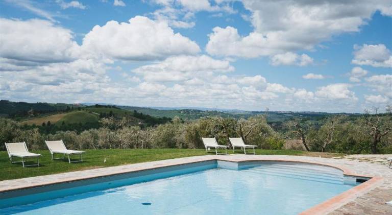 House with pool, barbeque & yard | Suitable for remote work — photo 2
