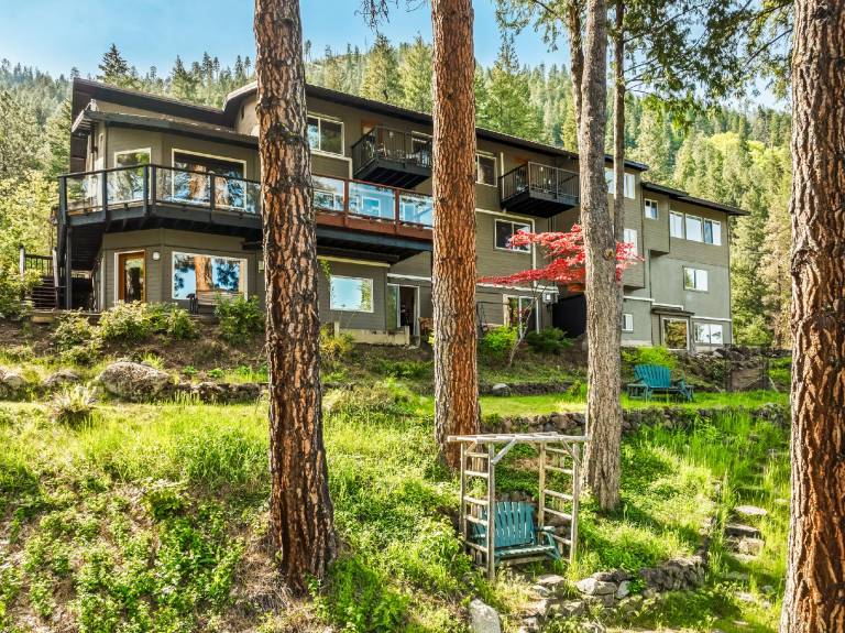 All Seasons River Inn in Leavenworth, WA