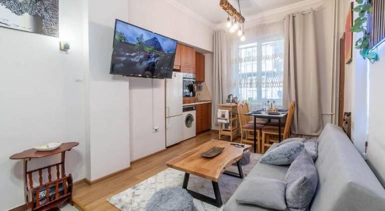 Vintage Flat by NDK and Vitosha Blvd with Free Parking in Sofia