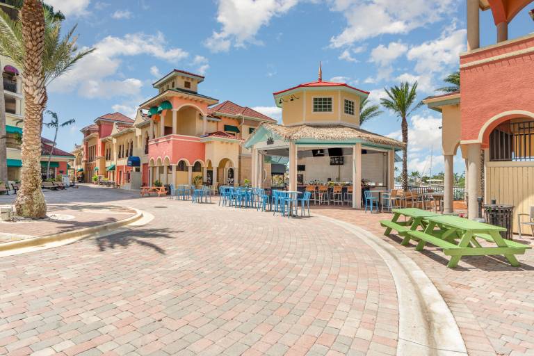 Condo with barbeque & heated pool | Water view — photo 4