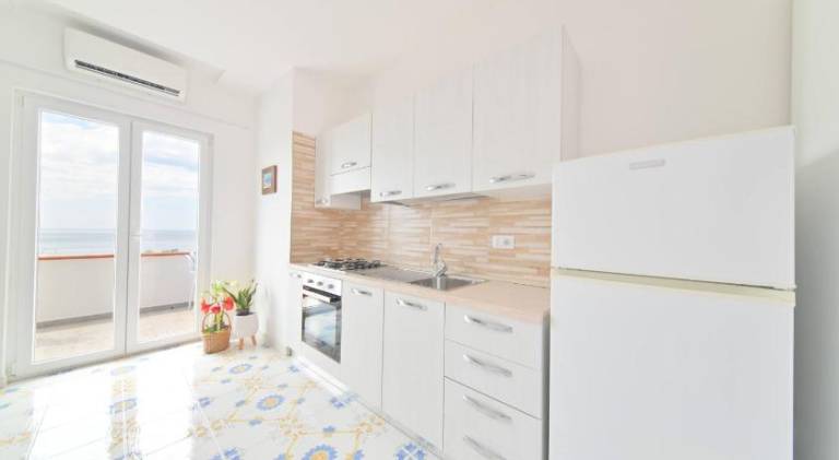 Rental apartment with garden & terrace — photo 2