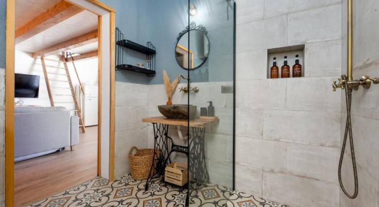 Vacation home with pool | Pet-friendly — photo 2