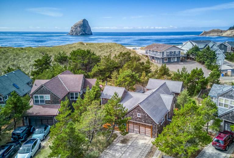 Barefoot Beach House — photo 4