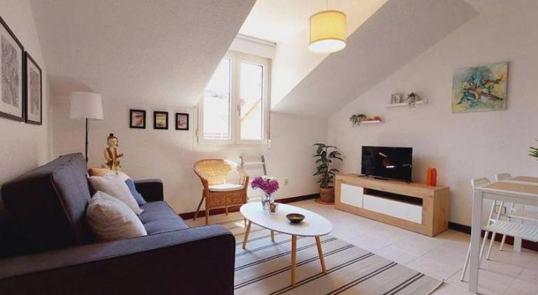 Apartment with patio in Ribamontan al Mar