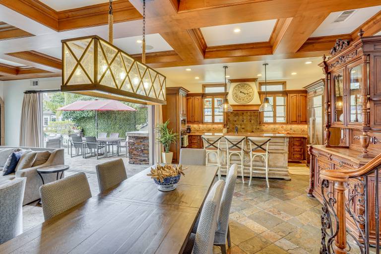 Walk to Shore! Luxury Newport Beach Home — photo 3