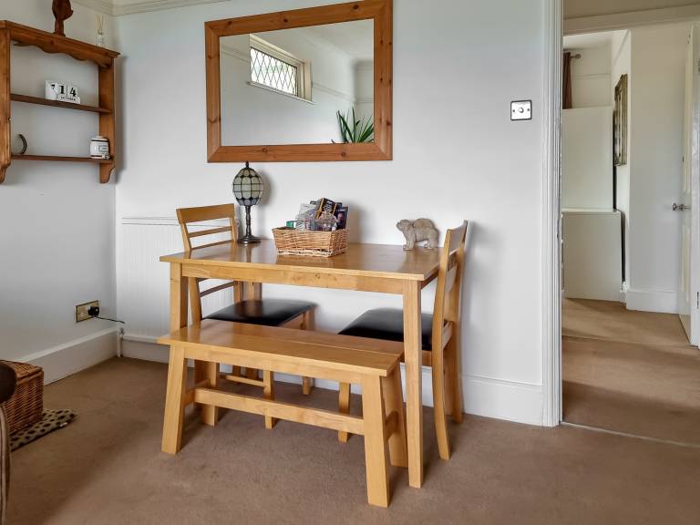 Cottage with garden | Water view — photo 4