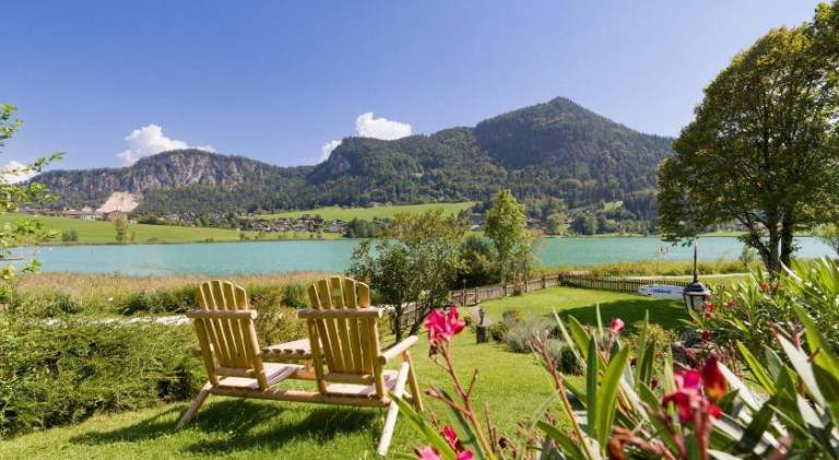 Pleasant rental apartment with terrace, pool & barbeque | Dogs allowed in Kufstein