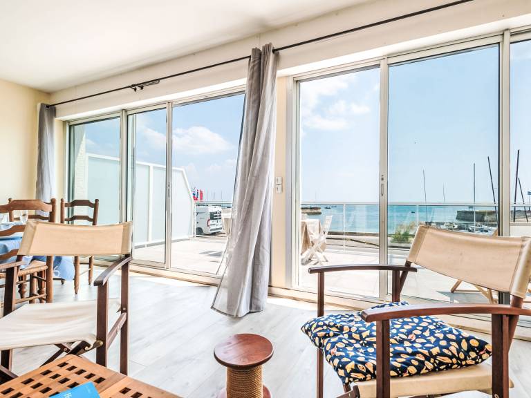 Rental apartment with patio | Sea view — photo 2