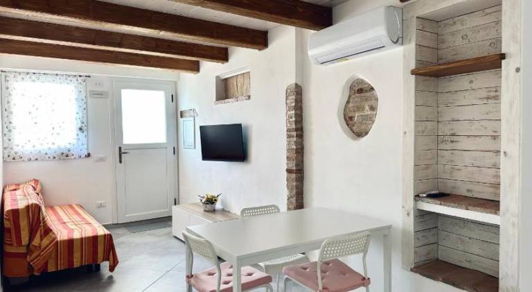 Rental apartment with 1 room for 4 persons — photo 2