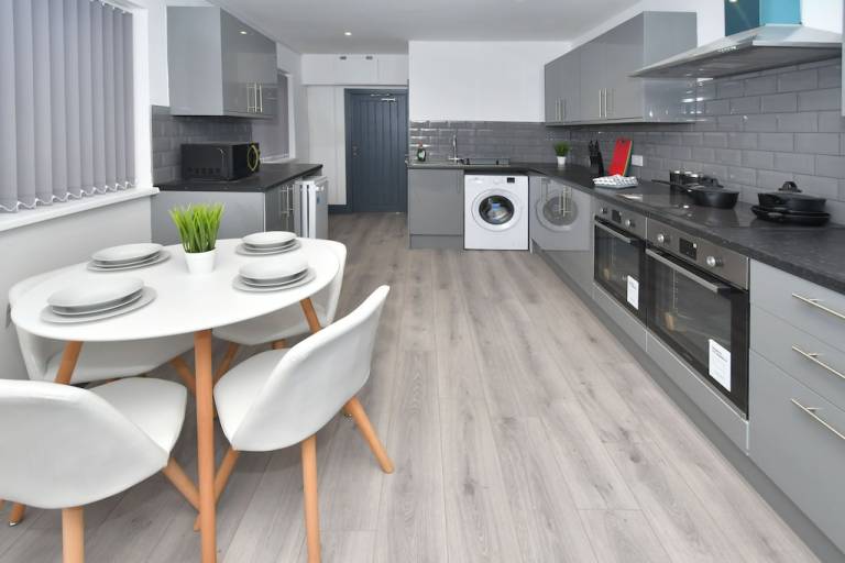House Newcastle-under-Lyme