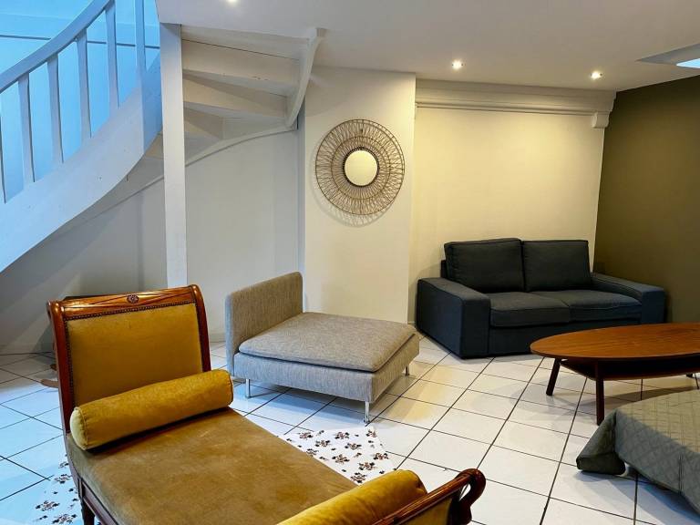 Cottage with grill — photo 2