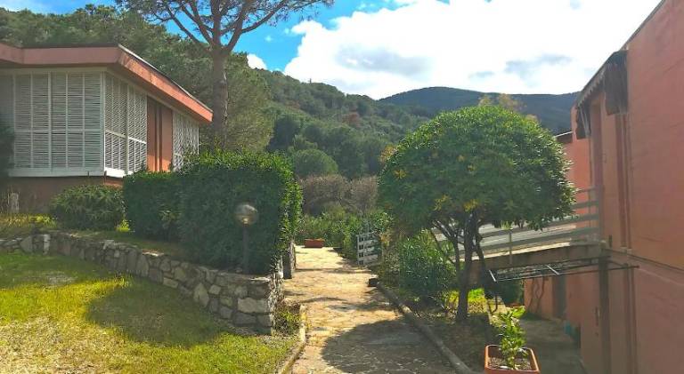 Child-friendly pleasant apartment with yard & terrace | Dogs allowed — photo 5