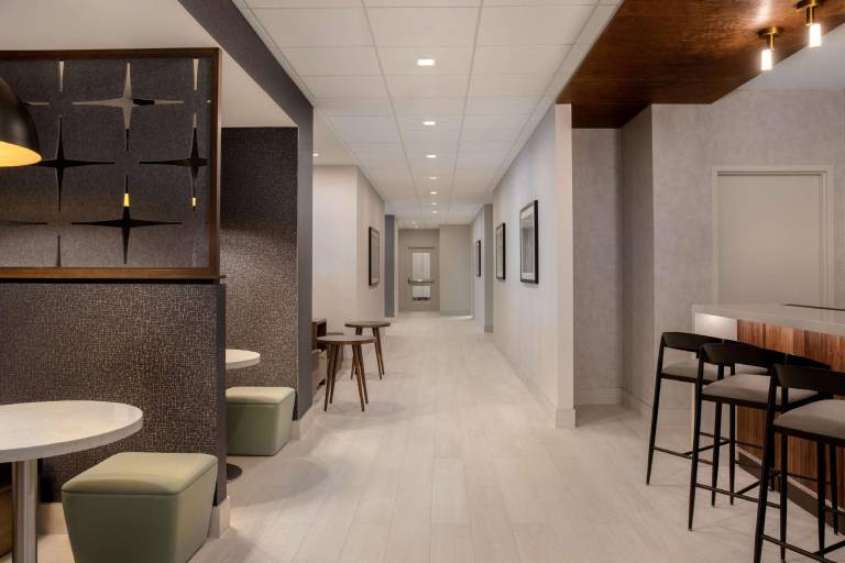 Hampton Inn by Hilton Winnipeg Downtown — photo 3