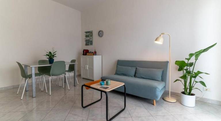 Apartment with garden & patio — photo 4