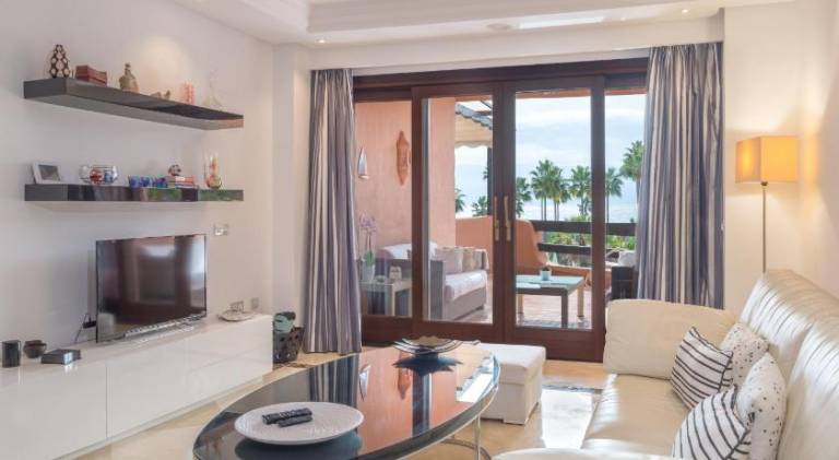 Rental apartment with sauna, terrace & pool | Suitable for remote work — photo 2