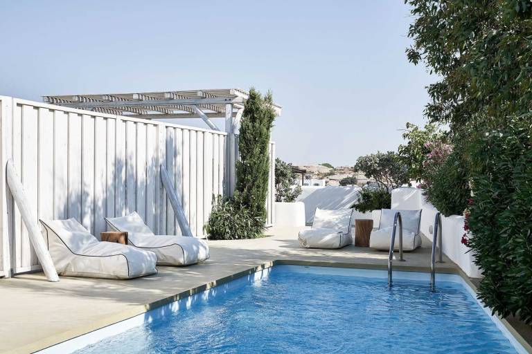 Child-friendly pleasant villa with terrace, private pool & fast internet | Beach view | Pets are welcome — photo 2