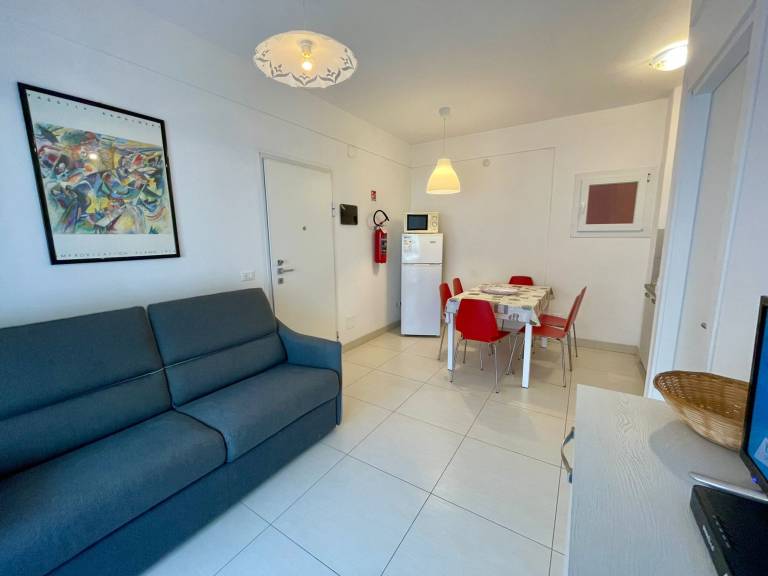 Apartment with 3 rooms for 6 persons — photo 2