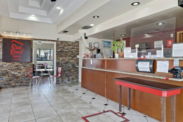 Red Roof Inn Needles — photo 4