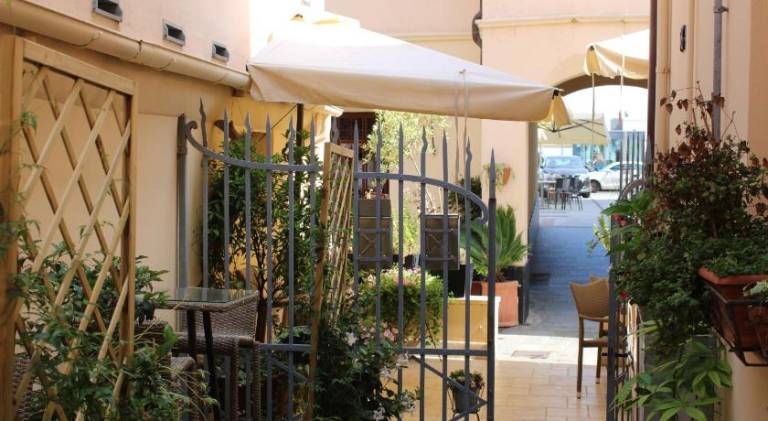 Holiday apartment with 2 rooms for 6 persons — photo 5