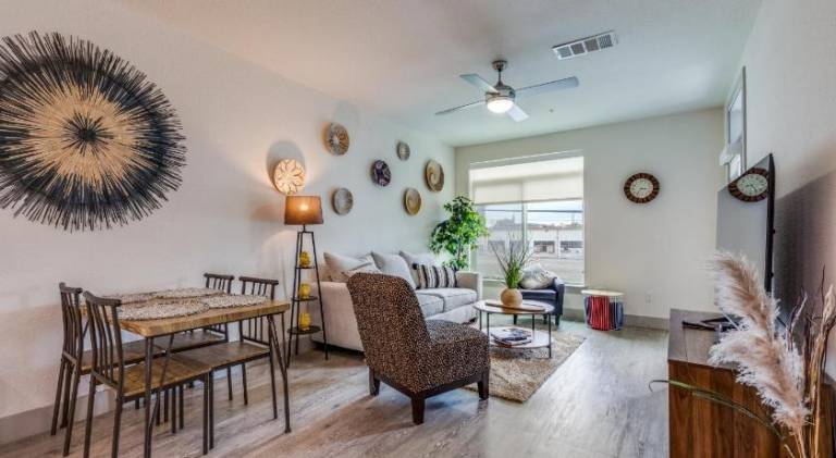 Trendy Condo on Riverwalk Free Parking Pet Friendly Centrally Located on the Riverwalk in San Antonio, TX
