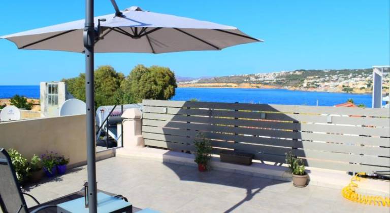 Apartment with patio | Good for workation in Chania