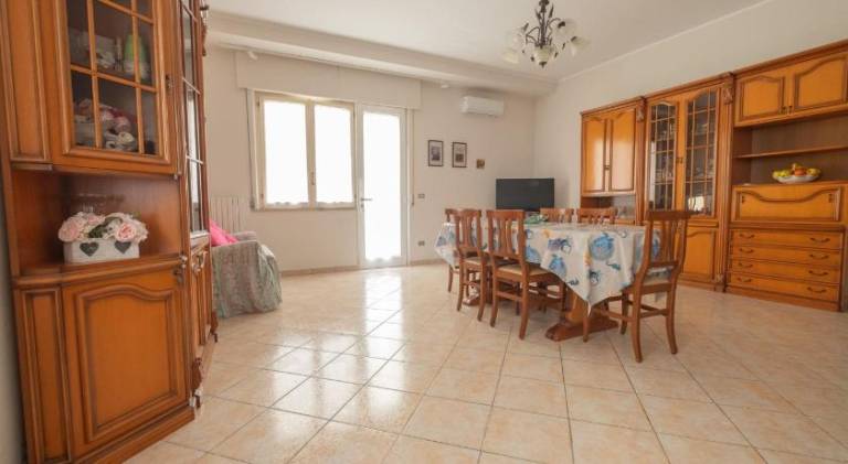 Rental apartment | Next to the beach | Pets are welcome in Pineto
