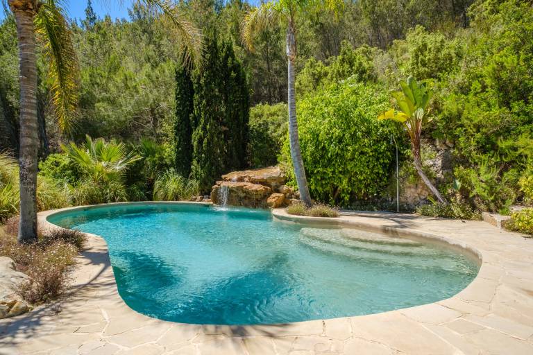 Fantastic Luxury Villa with Guest House, Wi-Fi, Pool, Garden, and Stunning Sea Views — photo 5