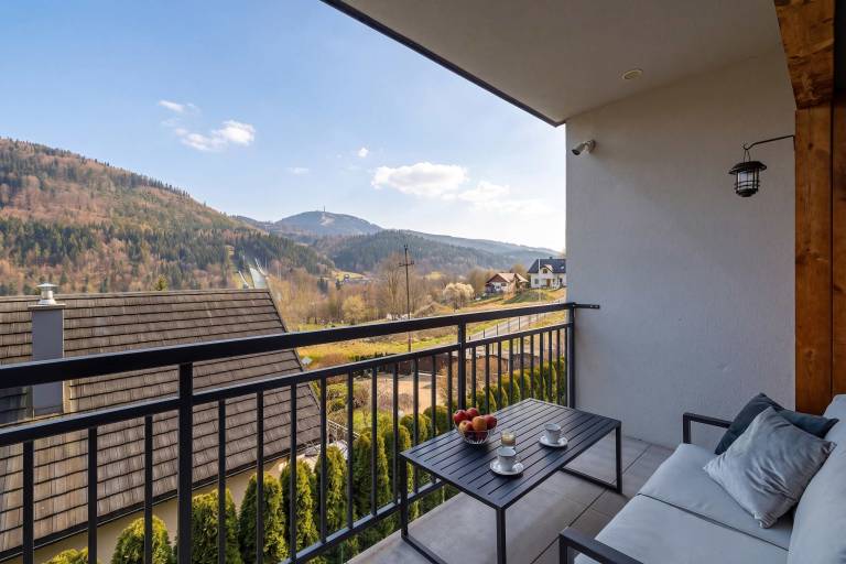 Child-friendly rental apartment with yard & fast internet | Dogs allowed — photo 2
