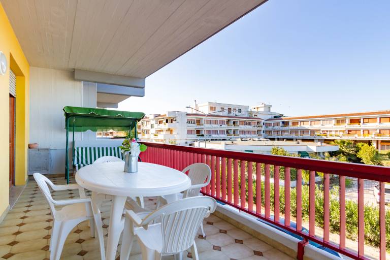 Holiday apartment with 1 room for 5 persons — photo 4