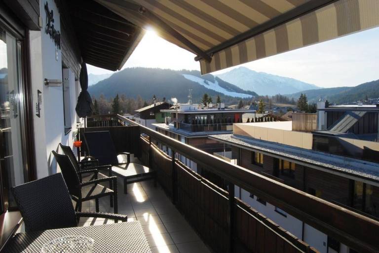 Ferienwohnung mit Hund in Seefeld in Tirol für max. 4 Personen Ferienwohnung mit Hund in Seefeld in Tirol für max. 4 Personen