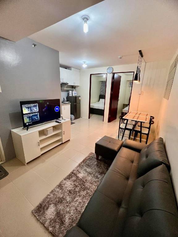 House  North Bay Boulevard North