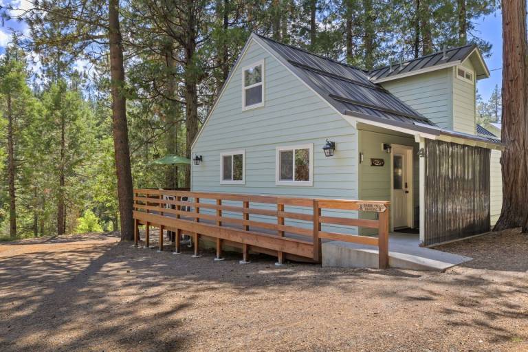 House  Pinecrest