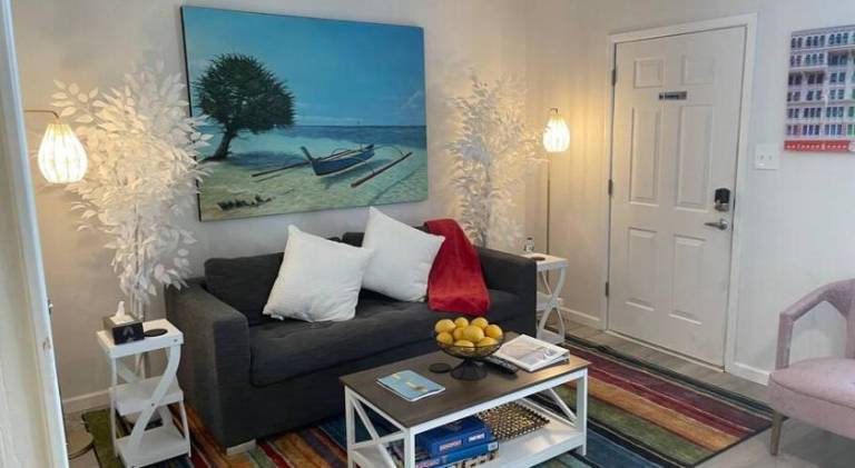 Apartment with pool in Gulf Shores, AL