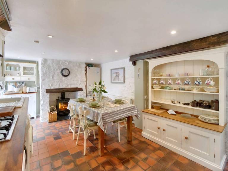 Fully equipped charming cottage with garden | Close to the beach | Dogs allowed in Bideford