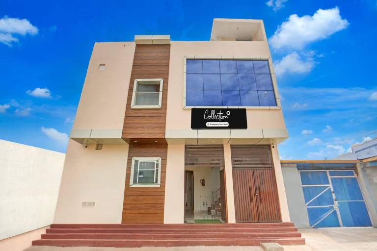 Collection O kalyanpur metro station