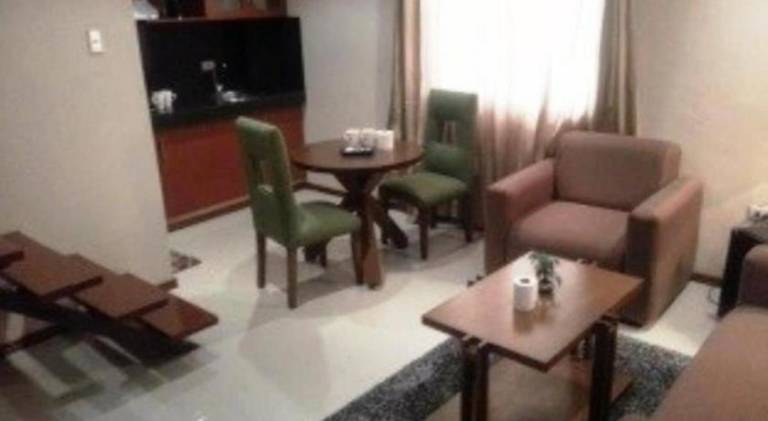 Janus Luxury Suites — photo 2