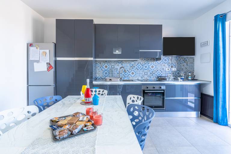 Apartment 'I Due Mori Marzamemi' with Sea View, Wi-Fi and Air Conditioning — photo 5