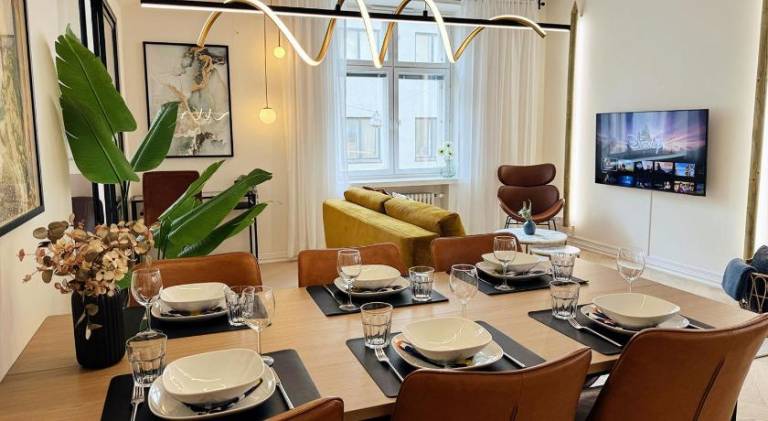 Luxury 3-Bedroom Suite on Most Beautiful Street of Helsinki — photo 3