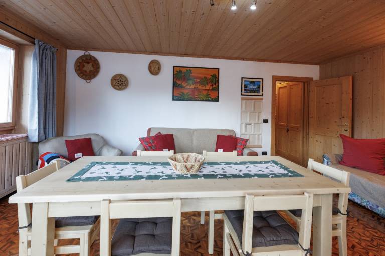 Chalet with patio, garden & fast internet | Mountain view | Perfect for remote work | Pets are welcome — photo 2