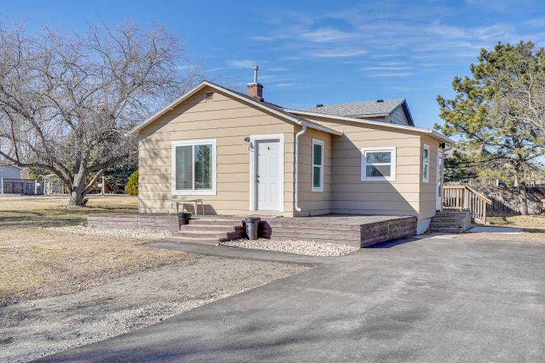 Pet-Friendly Watertown Home 1 Mi to Downtown! in Watertown, SD