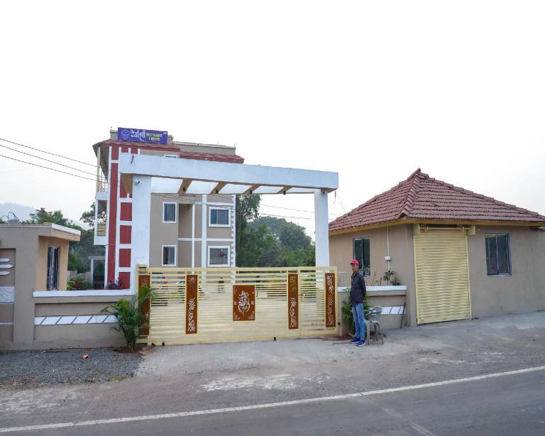 Hotel Devanshri Rooms & Restaurant