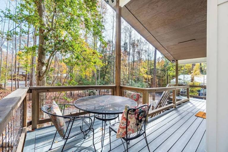 Cabin  Baldwin