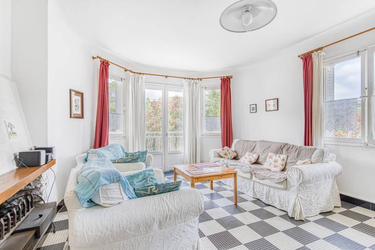 Fully equipped beautiful vacation home with fast internet, BBQ & terrace | Garden view | Pet-friendly — photo 3