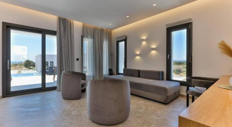 Milestones Naxos — photo 2